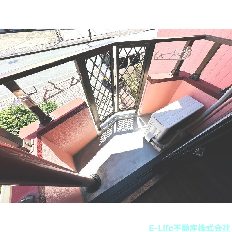 バルコニー　※別部屋写真、現状優先