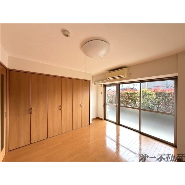 建物外観　洋室