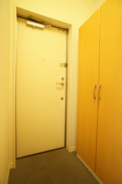 玄関　収納豊富なシューズボックスです♪