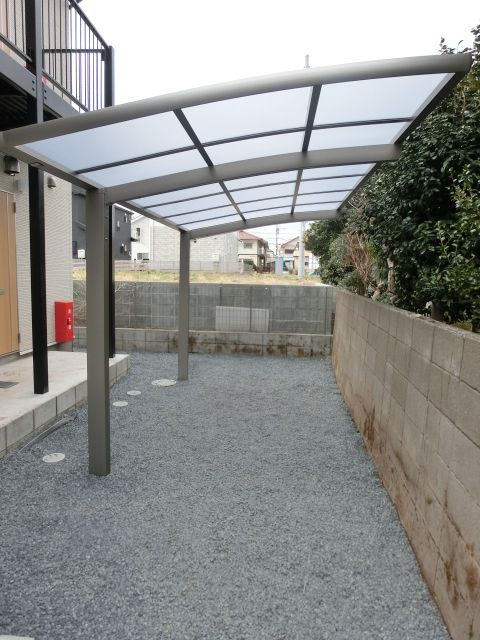 駐車場　屋根付きの駐輪場です