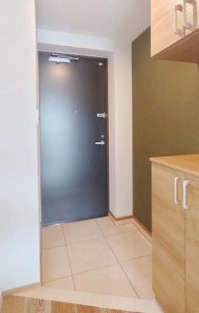 玄関　別部屋同仕様タイプ