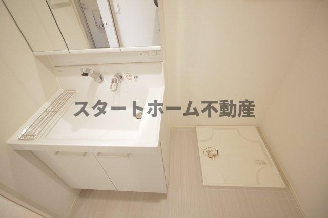 洗面設備　スペースが確保できる洗面所です