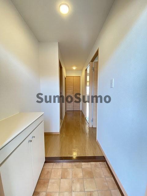 玄関　収納もある玄関です