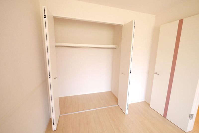 収納　クローゼット（洋室6.7帖）