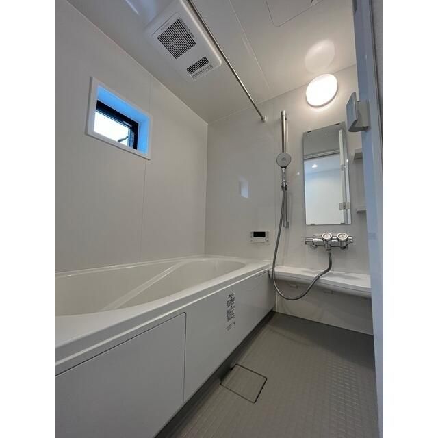 バス・シャワールーム　ゆったり過ごせるお風呂です