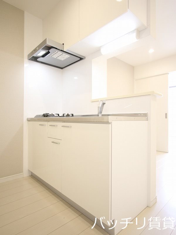 キッチン　同型イメージの為、現状を優先致します。