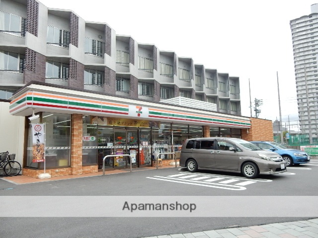 コンビニ　セブンイレブン南方５丁目店（コンビニ）まで300m