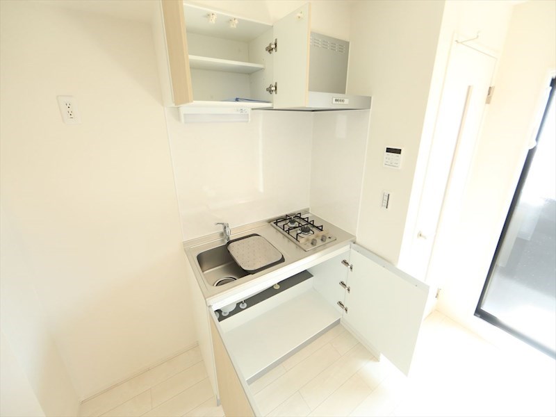 キッチン　システムキッチン（ガス2口コンロ付）　同仕様写真
