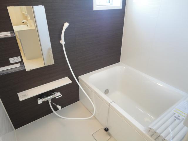 バス・シャワールーム　バス