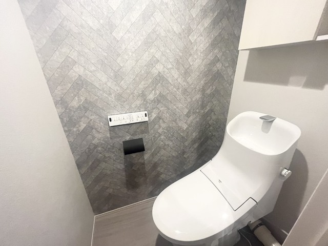 トイレ　トイレ