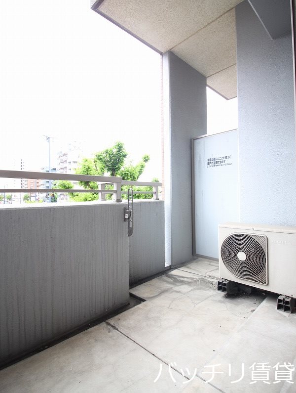 バルコニー　別部屋の為、現状優先