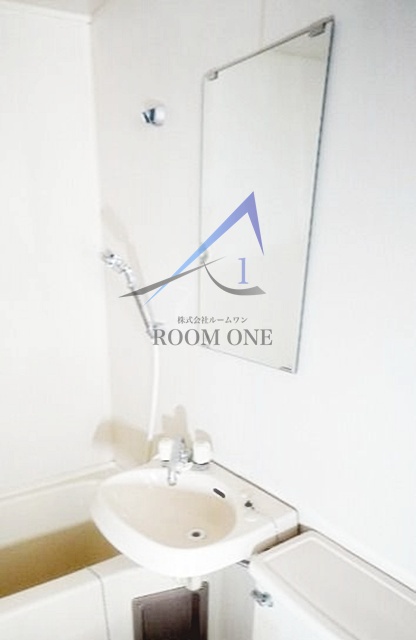 洗面設備　洗面台です。