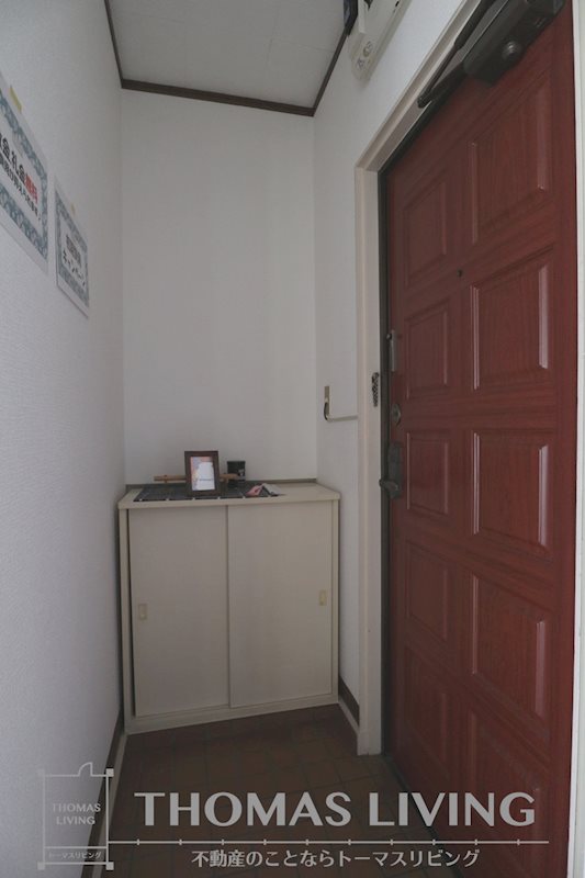 玄関　写真は102号