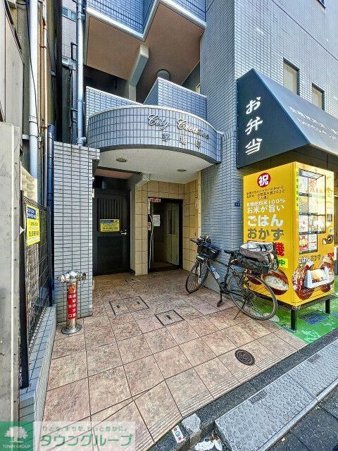 エントランス　エントランス