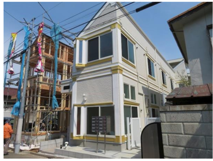 建物外観　白を基調とした清潔感のある外観です。