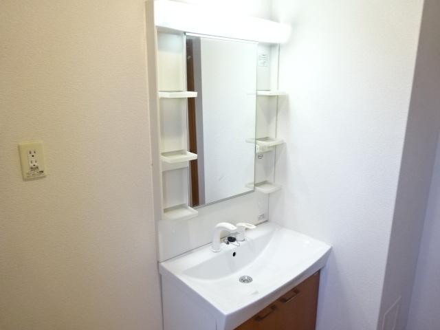 洗面設備　洗髪洗面化粧台