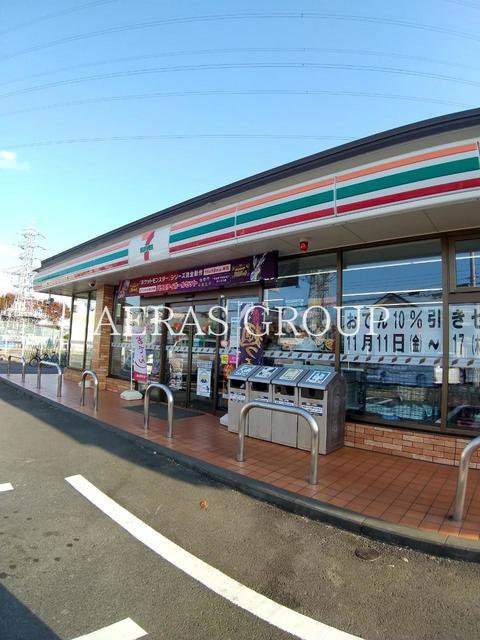 コンビニ　セブン-イレブン 東大和向原４丁目店（コンビニ）まで303m