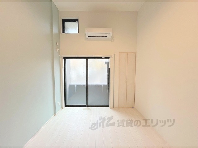 居室・リビング　洋室