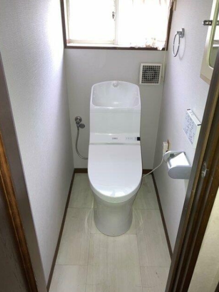 トイレ　温水洗浄便座付トイレ☆