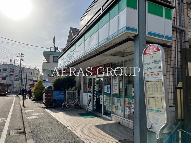 コンビニ　ファミリーマート鎌倉雪ノ下店（コンビニ）まで304m