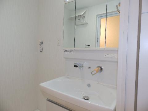 洗面設備　洗髪洗面化粧台