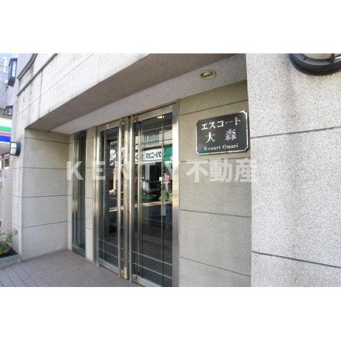 エントランス　ゆとりのあるエントランスです