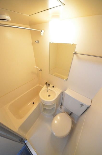 バス・シャワールーム　☆お掃除も楽なユニットバスです☆