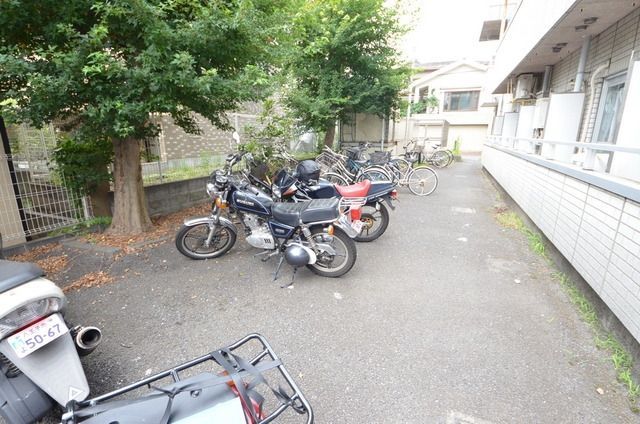 駐車場　★駐輪場★