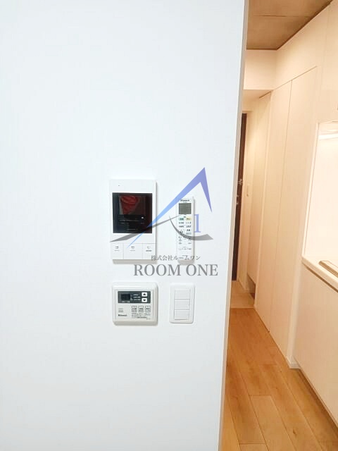 セキュリティ　モニター付きインターホンです。