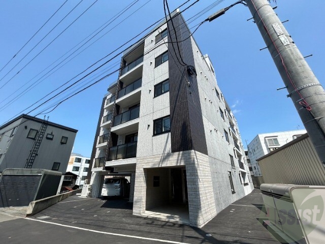 建物外観　札幌市北区北六条西「ＭｅｓｉｇＧｒｅｅｎ」