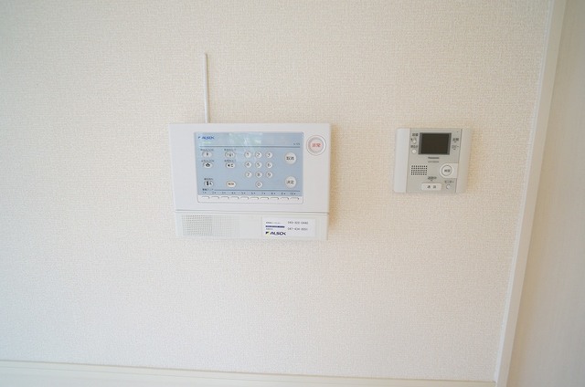 セキュリティ　参考写真（同建物別部屋のものです）