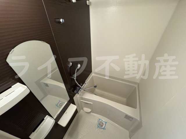 バス・シャワールーム　ゆったり過ごせるお風呂です