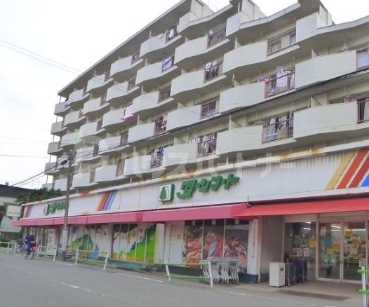 スーパー　グリーンマート新小岩東店（スーパー）まで710m