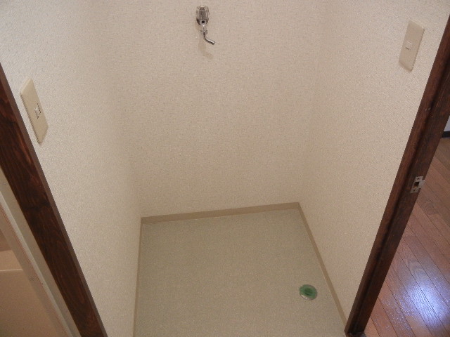 エントランス　洗濯機置き場