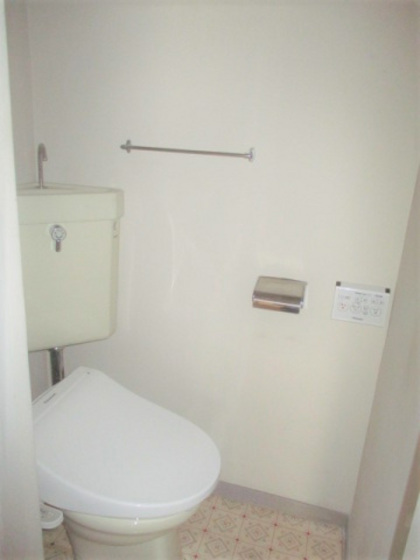 トイレ　※別部屋の写真です