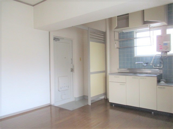 玄関　※別部屋の写真です