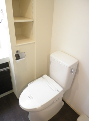 トイレ　コンパクトで使いやすいトイレです