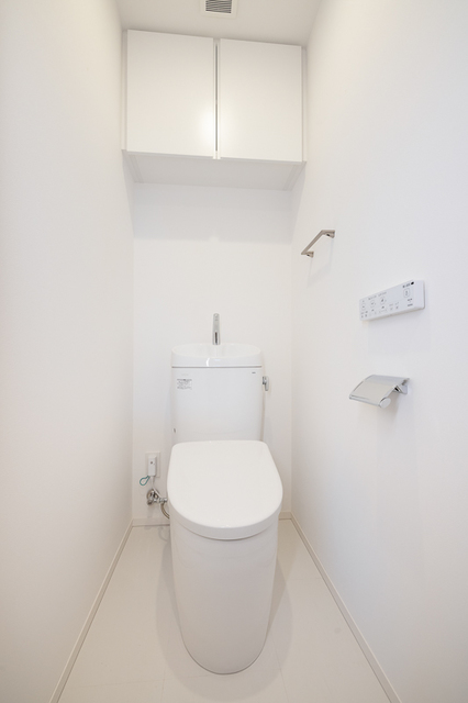 トイレ　※写真は同タイプ住戸です。