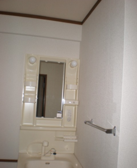 洗面設備　忙しい朝には欠かせない洗面所です
