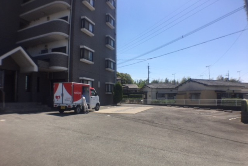 駐車場　車をお持ちの方に嬉しい駐車場付きの物件です