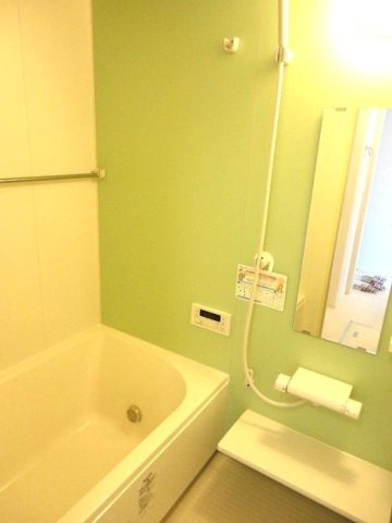 バス・シャワールーム　バス・トイレ別