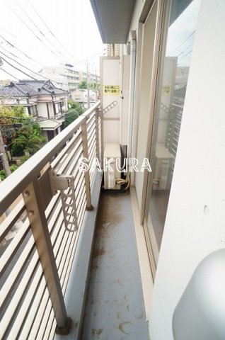 バルコニー　暖かな日差しのふりそそぐバルコニー♪