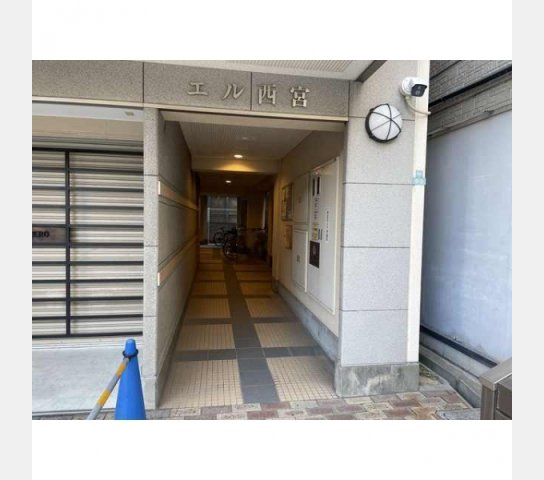 エントランス　外観住宅入口
