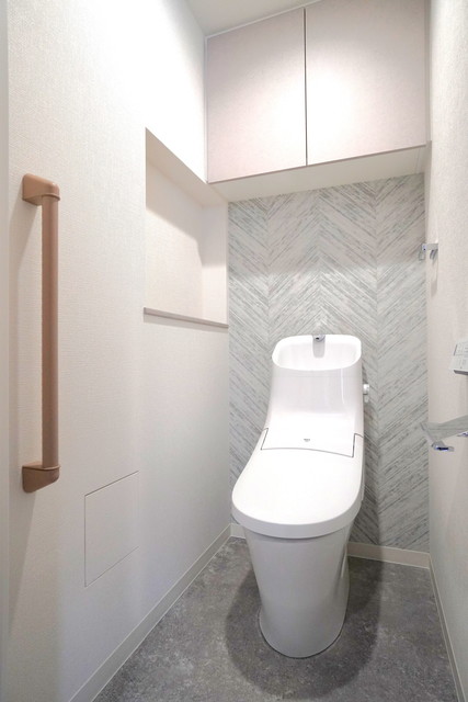 トイレ　※写真は同タイプ住戸です。