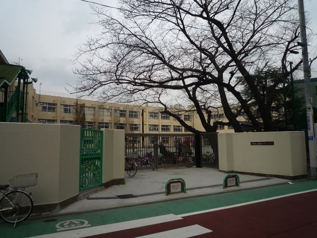 小学校　おなづか小学校（小学校）まで335m