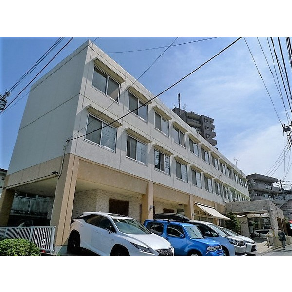 病院　医療法人社団成和会産婦人科病院成（病院）まで274m