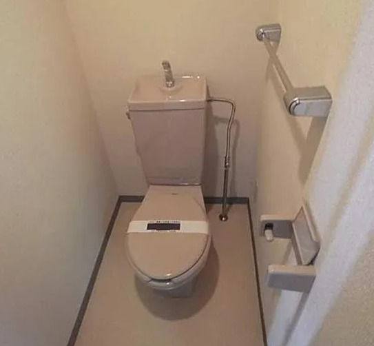 トイレ　別部屋の画像を使用しております。