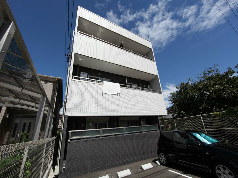 建物外観　外観　オートロック付　1フロア2部屋（全部屋角部屋）