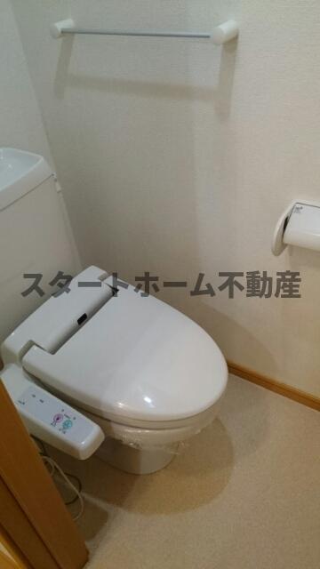 トイレ　落ち着いたトイレです