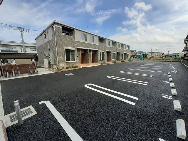 駐車場　駐車場に車を止められます